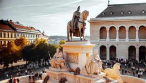 Socha Arpáda Budapešť: Kde najít pomník maďarského vládce